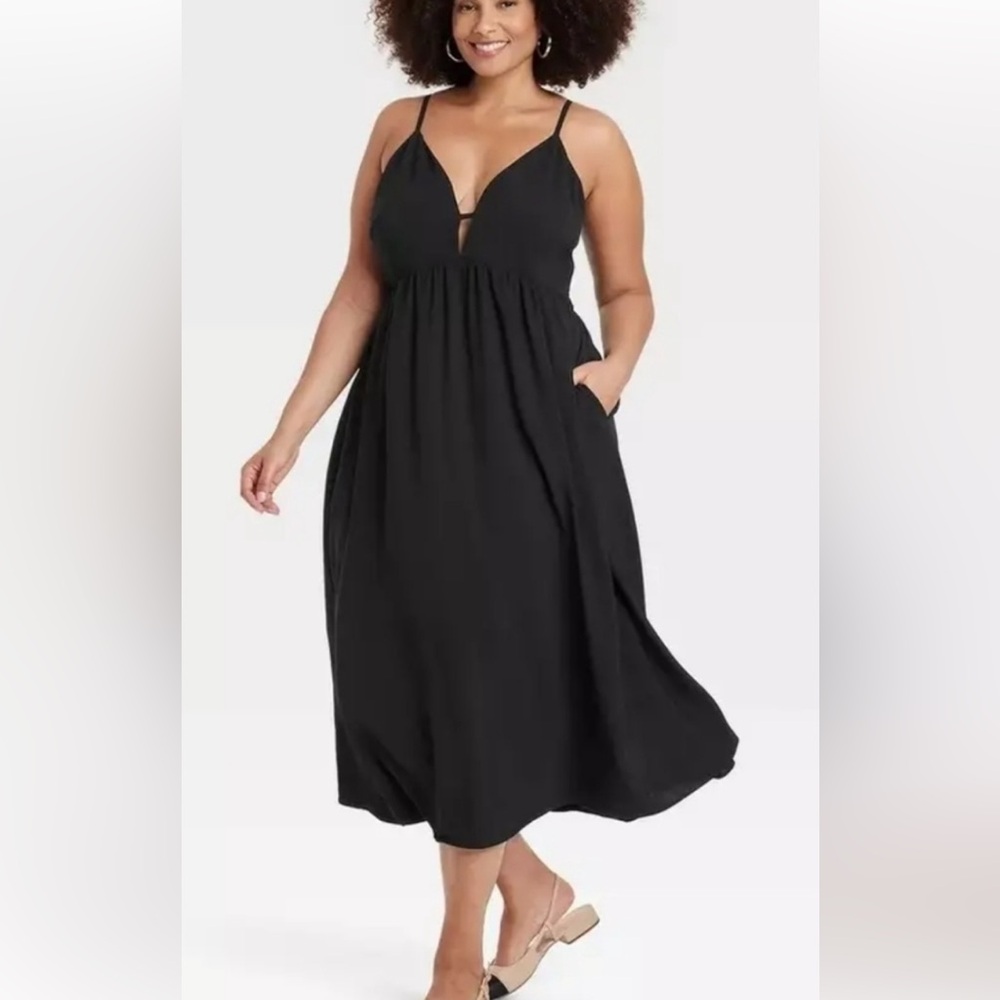 Ruched, V Neck Cut Out, Spaghetti Strap, Pockets, Flowy Maxi Dress, Black Sz S